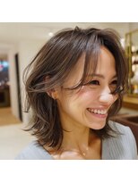 シロ(CiLO)&nbsp;大人ガーリー/似合わせカット/ミディアムレイヤー