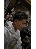 エーピーティートアウエスト(APT. TOR WEST) taper fade