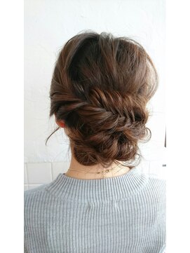 ウィービーパセリ atre川越店(WE BE PARSLEY) フィッシュボーン