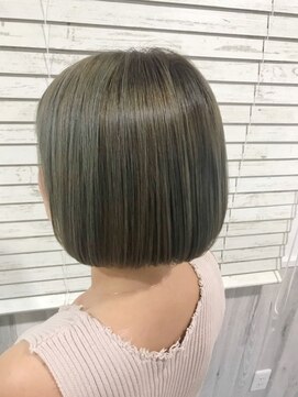 ビーチ ヘア メイク 綱島店(BEACH hair make) モノトーングレージュ/艶感/ワンレンボブ/3Dハイライト