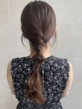 ゲン(gen.) @gen.yamada_kaho ブラウンベージュカラー×抜け感アレンジ