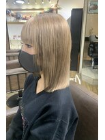 アルカナ 明治神宮前原宿(ARCANA)&nbsp;ホワイトグレージュ コンマヘア くすみカラー グレージュ