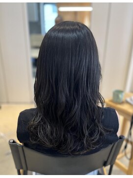 ニーイチイチ(211) 似合わせカットイメチェン/カーキグレージュ/暗めカラー