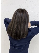 ソイア 春日井店(Soea)&nbsp;グロスハイライト　白髪ぼかしハイライト