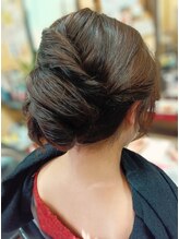 アプリコット美容室&nbsp;【ヘアセット】お出かけ．保護者会など！