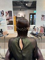 コワファーストナガサキシャンプーボーイ(COIFF1RST NAGASAKI SHAMPOO BOY)&nbsp;タイトアレンジ