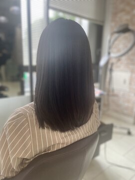 マニッシュ 三鷹駅前店 スモーキーオリーブベージュカラー