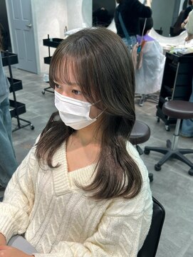 ジーニー 千葉(GENiE) オリーブグレージュ/透明感カラー/韓国ヘア【白井愛海】