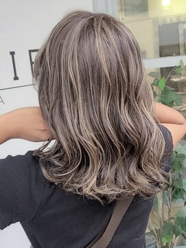 ヘアアンドビューティ ガーデン ベルモール店(HAIR AND BEAUTY GARDEN) ミルクティーベージュピンクベージュカラー顔周りレイヤー韓国