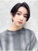 【over hair】大人ショート×センターパート×暗髪カラー