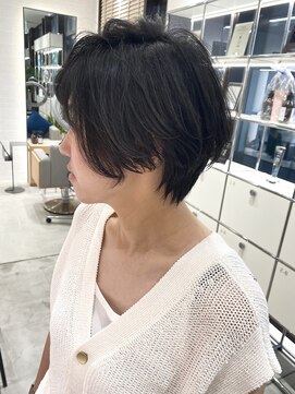 ステアケース 武蔵小杉店(stair:case) 大人ショート/ショートボブ/白髪ぼかしハイライト/武蔵小杉