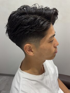 コウキカミヤ 栄(KOUKI KAMIYA) ラルフカール/ニュアンスパーマ/シャドウパーマ/メンズパーマ