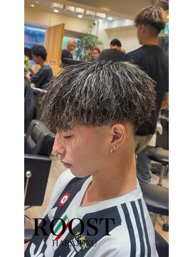 ルースト 原宿店(ROOST) ツイスパ/ツイストパーマ/ツイストスパイラル/ハイライト/渋谷