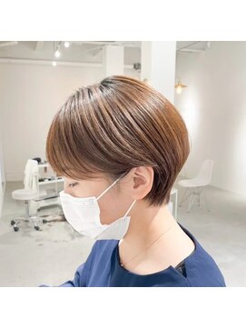 ジュベ(juve.) ナチュラルカラーとショートヘア☆