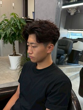 リッチブランドアンドコー(Rich Brand&Co) フェザーアップ バーバースタイル フェードカット メンズカット