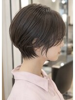 リアン アオヤマ(Liun Aoyama)&nbsp;大人くびれ丸みショート/アッシュベージュ/30代/40代/50代