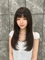 アルティファータ(artifata)&nbsp;レイヤーカット　ロングレイヤー　黒髪　多毛
