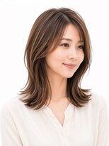 ツミカヘアーサロン(TSUMICA hair salon)&nbsp;大人くびれミディレイヤー艶ベージュ