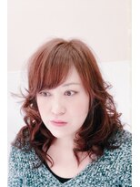 ヘアーアンドビューティー ギブリ(Ghibli) 白いお肌をいかして大人可愛くお仕上げ