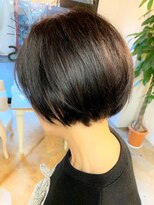 ショートオンリーサロントス(short only salon TOSS)&nbsp;マダム世代おすすめ根元ふっくら暗髪ショートボブ