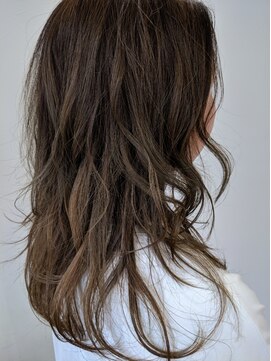 エッセンス(essence) アディクシーカラー      ロングヘア