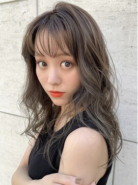 ロエナ(ROENA) 外国人風ハイライト