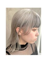 ラリー(Larry)&nbsp;ブロンド×バングインナーカラー