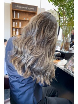 アン シュシュ(un chouchou) エアータッチバレイヤージュ