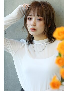 ソロ(soLo) #2ベージュ×大人ウルフボブ