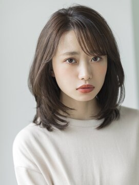エミュ 表参道 青山(emu) 【emu井上信洋】丸みレイヤーで大人かわいいくびれミディアム