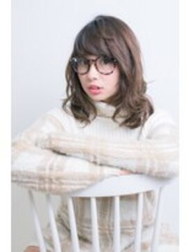 クシュ 所沢西口プロぺ通り(kusyu... ) シルキーベージュ/斜めバング/グレージュカラー/デザインカラー