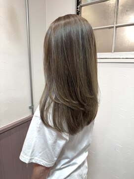 ヘアーサロン キー(Hair salon key) 白髪ぼかしハイライト