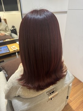 チェリーレッド