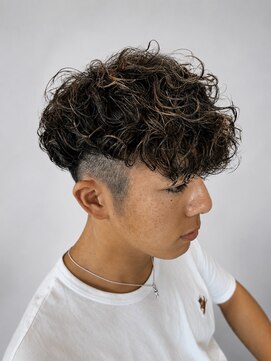 ブラッシュ バイ フォルテ 静岡 草薙店(Brush by FORTE) スペインカール　スパイラルパーマ　スキンフェード　静岡　草薙