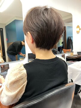 アフロディーテギンザ 神保町(APHRODITE GINZA) カール/セミディ/シアーカラー/姫カット［御茶ノ水/神保町］