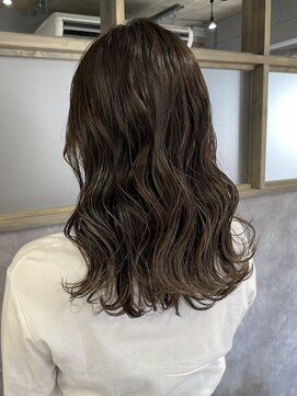 ナナシ(nanac) オークルベージュ