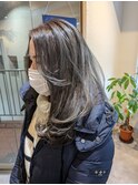 ミルクティーグレージュハイライト♪