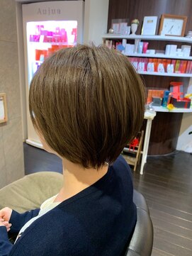 サックスヘアー(Saks hair) 大人ボブ[おすすめはイルミナ/髪質改善/白髪ぼかし/オージュア]