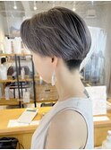 【morio大宮／米村】シルバーヘア刈り上げショート