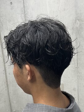 フイ 代々木(Hui) メンズ/アップバング/ツーブロックマッシュ/束間ショート/波巻き