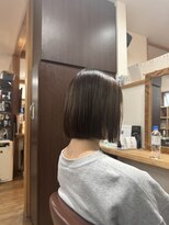 クネア(kunea)&nbsp;タッセルボブ/ぱっつんボブ/アッシュブラック