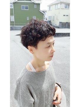 サバ ヘアー スペース(SABA hair space) カーリーショートヘア
