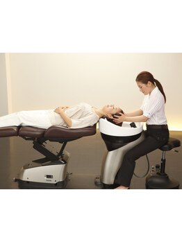 経験豊富な実力派スタイリストが、あなたの魅力を最大限に引き出し、あなたの“なりたい”を叶えます♪