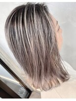 アコ(Aco)&nbsp;バレイヤージュ/シルバーベージュ/グレージュ