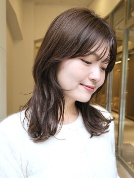 ビュートリアム265(BEAUTRIUM 265) ◆小顔ミディアムレイヤーカット/くすみベージュ/シースルー前髪