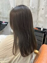 コージー(Kozy) ☆オリーブベージュ/透明感☆