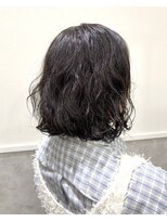 ロッカ(ROCCA)&nbsp;無造作ウェーブの切りっぱなしパーマボブ