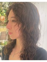 バグスドゥア(Bagus dua)&nbsp;スパイラル×レイヤーカットデザイン10.14ニュアンスパーマ