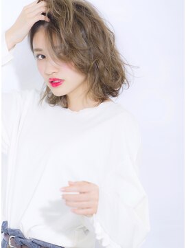 テイルウインド(Tailwind) ハイライトカラー/ブリーチカラーにパーマ★ハンサムウルフボブ