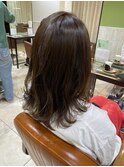 くびれミディアムヘア
